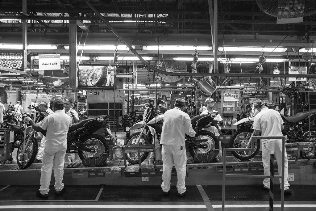 A fantasia da redu��o da jornada de trabalho