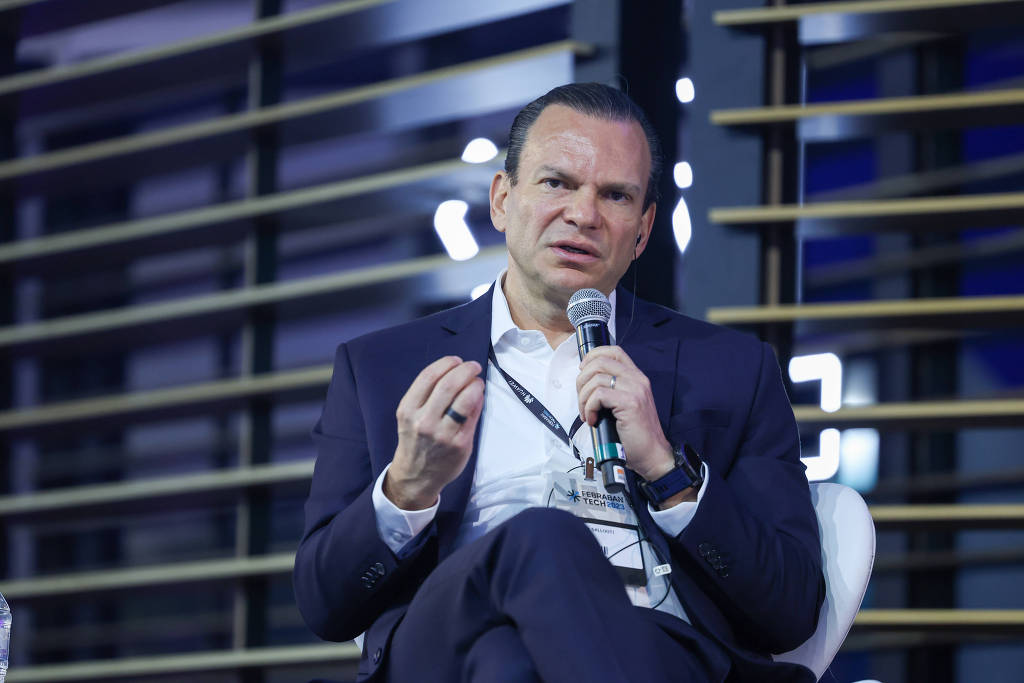 BTG prope troca de aes para fechar capital do Banco Pan