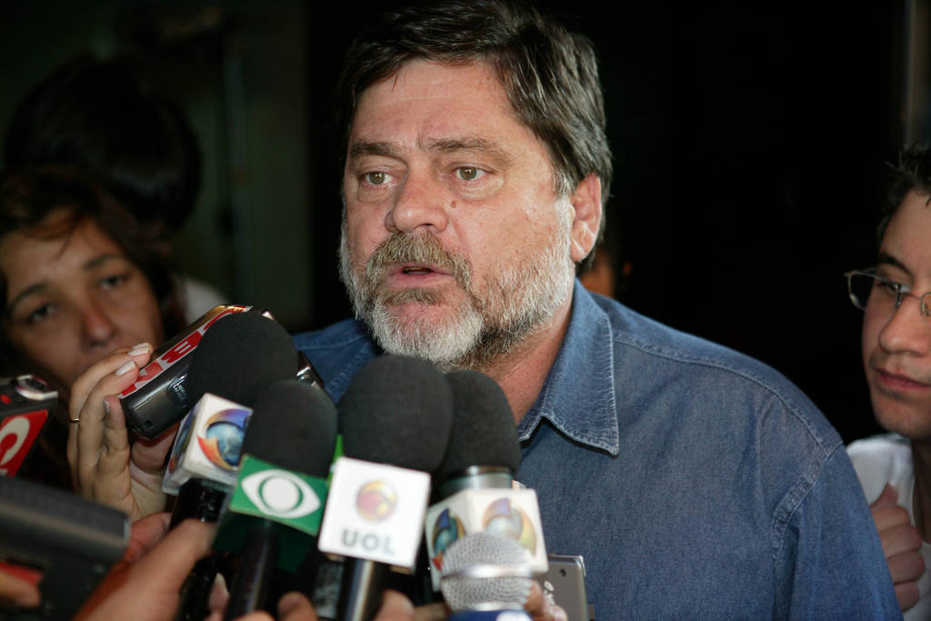 Ex-deputado do PT Paulo Frateschi morre esfaqueado pelo filho