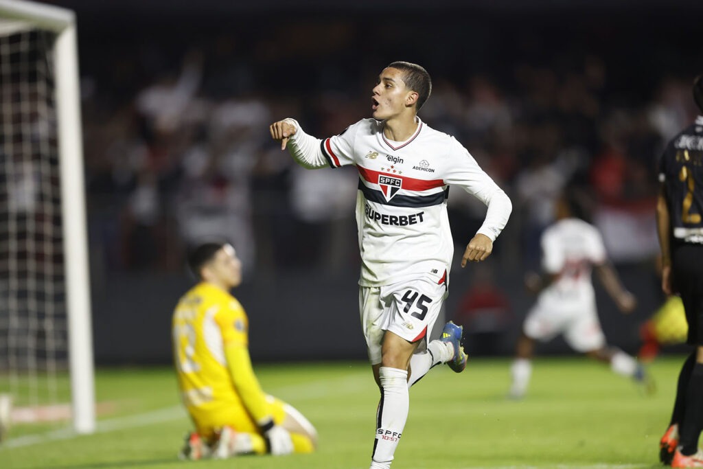 Copa Libertadores: So Paulo garante vaga nas oitavas e Palmeiras joga hoje