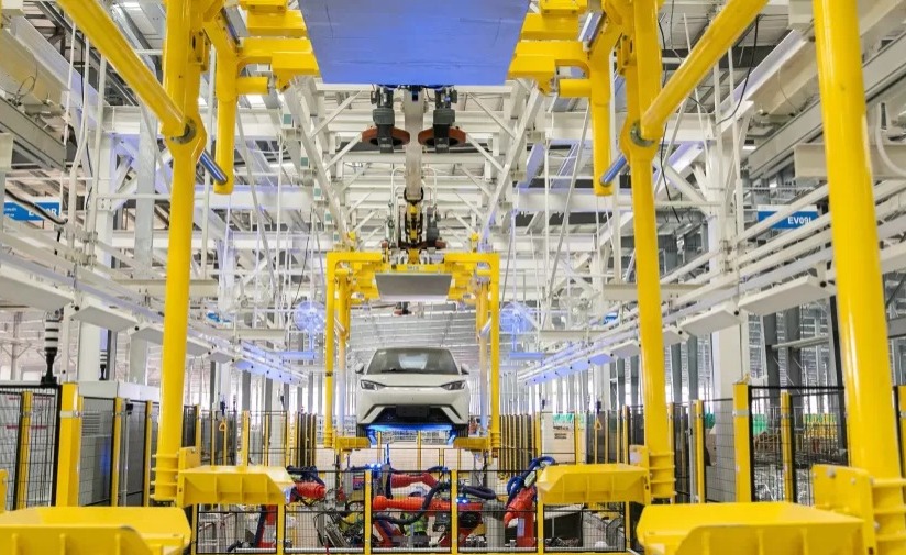 BYD apresenta fbrica no Brasil e revela seu 1 carro eltrico nacional