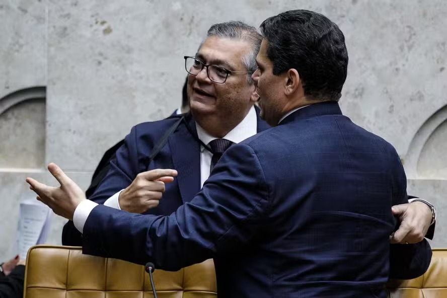 'Trauma' com Dino pode causar problemas para indicado de Lula ao STF