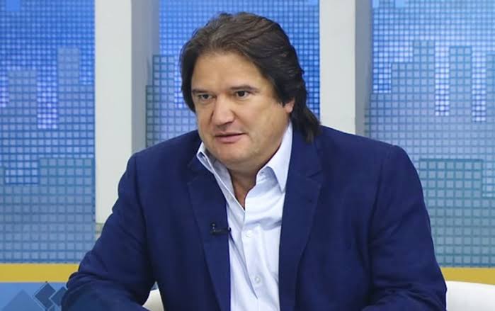 Programa ''Reconversa'' entrevista o advogado Pedro Serrano nesta terça-feira, no YouTube