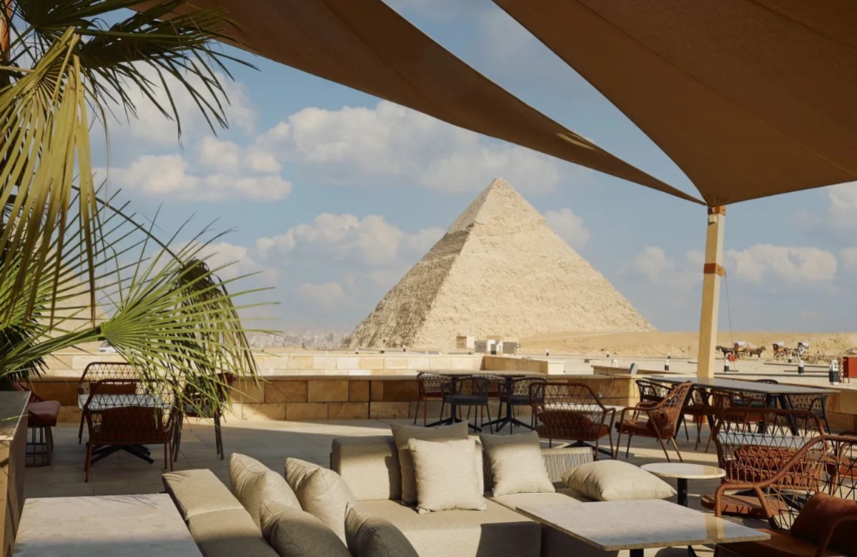 Restaurante em frente �s Pir�mides de Giz� � eleito melhor do Oriente M�dio