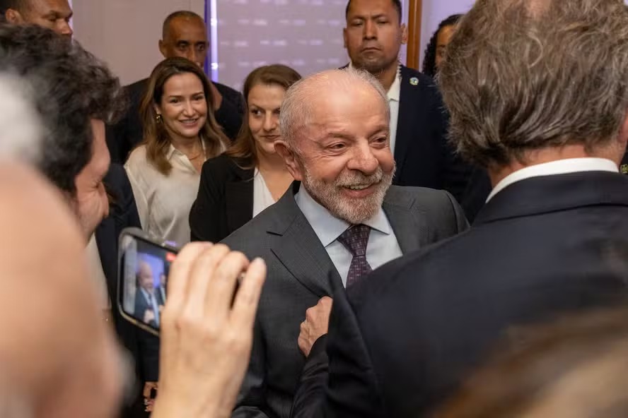 Lula a empresários: 'Qual a dúvida? Se vocês tivessem de escolher entre mim e um gênio, é uma coisa. Não é isso que está na mesa'