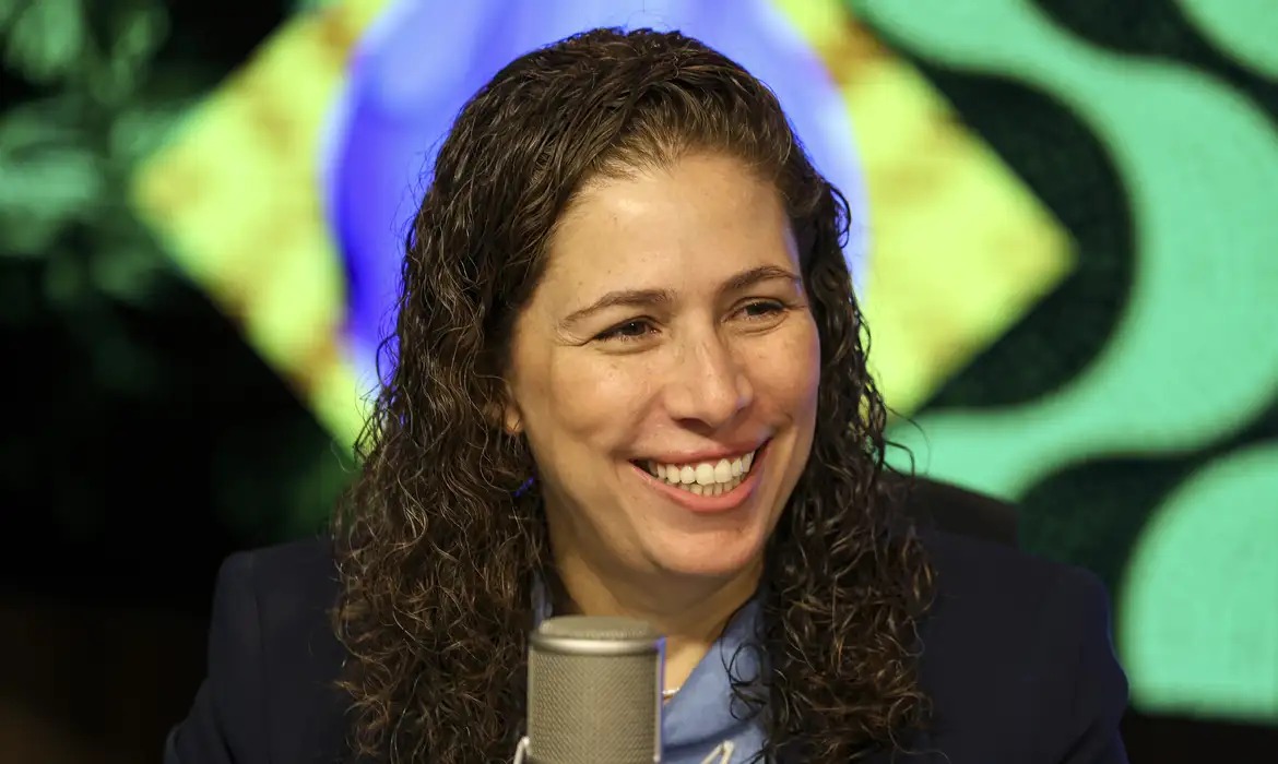 Ministra Esther Dweck ser� �nica representante de governo no F�rum de Davos