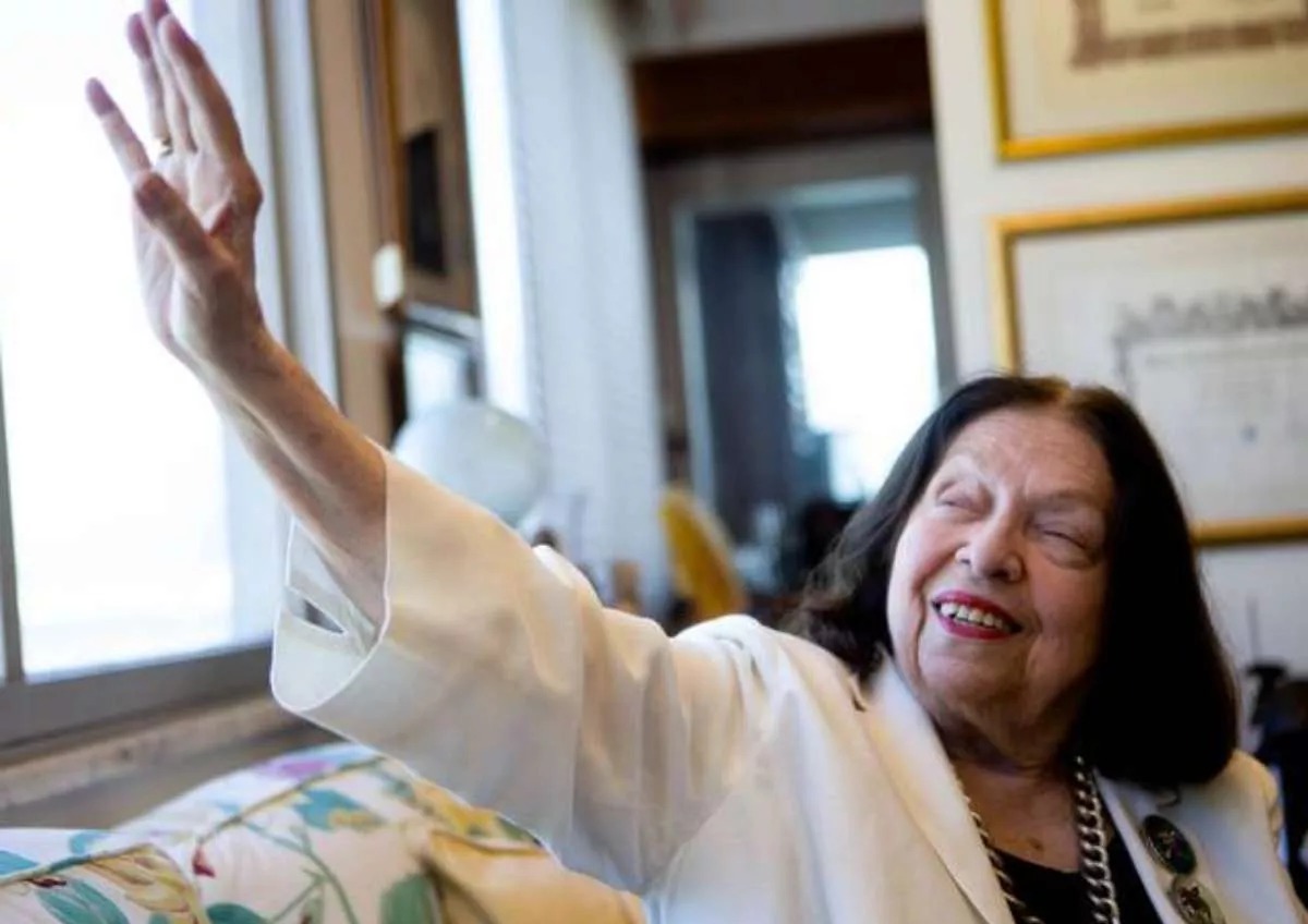 Morre Nlida Pion, 85 anos, primeira mulher a presidir a ABL