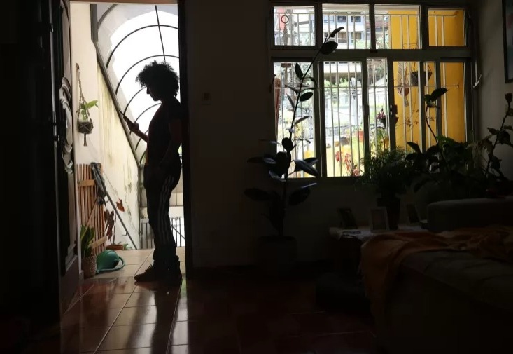 Mais de 700 mil imveis seguem sem energia quase 50 horas aps vendaval