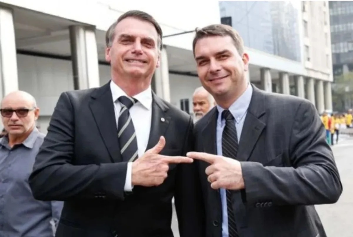 Bolsonaro diz que Flvio ser seu candidato  Presidncia da Repblica