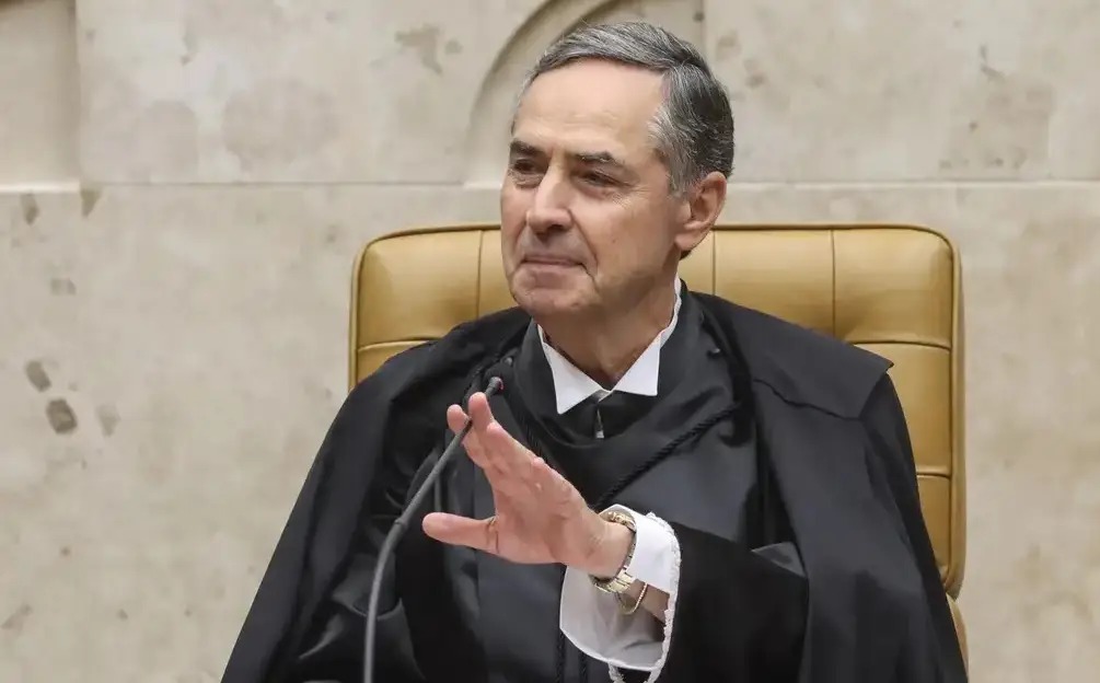 Ministro Lus Roberto Barroso anuncia aposentadoria do STF