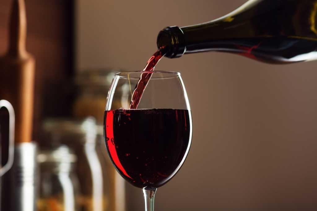 Os 19 melhores vinhos tintos do Uruguai eleitos por famoso guia e disponveis no Brasil