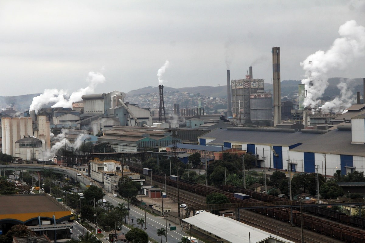 Grupo J&F, dos irm�os Batista, avalia aquisi��o da CSN Cimentos, de Benjamin Steinbruch