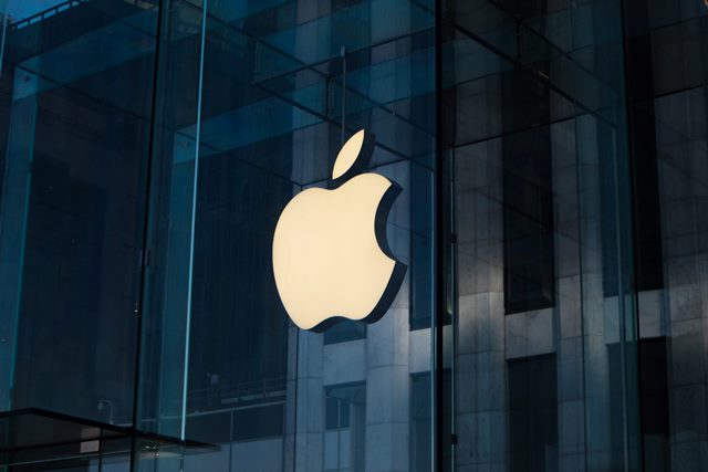 Apple  a primeira empresa a atingir o valor de US$ 3 tri