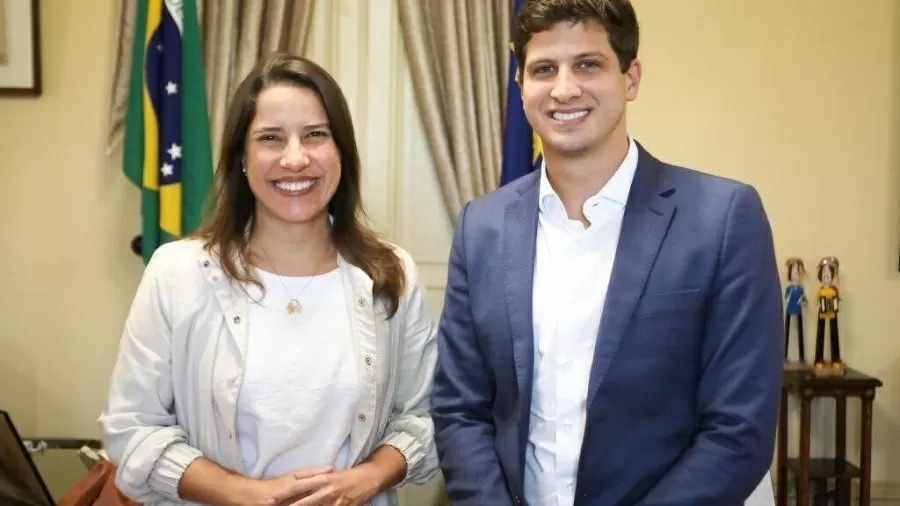 Paran Pesquisas: Joo Campos aparece bem  frente de Raquel Lyra em PE