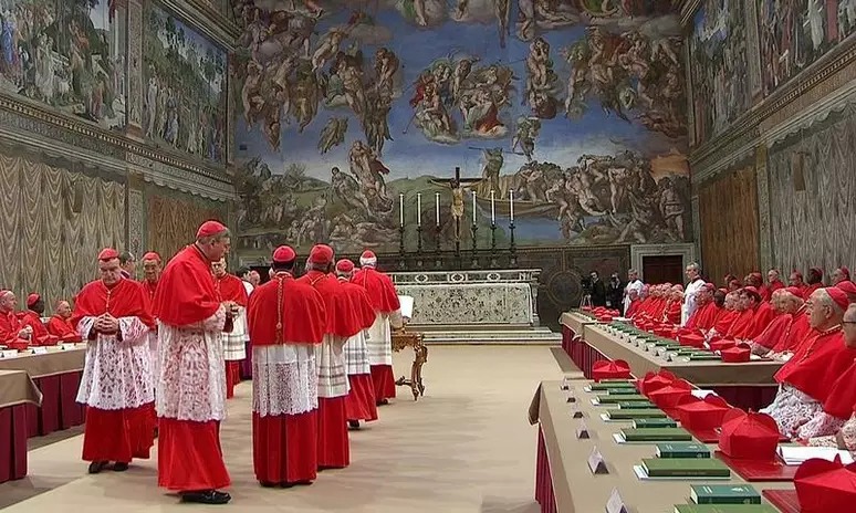 Conclave para eleger novo papa comea em 7 de maio, anuncia Vaticano