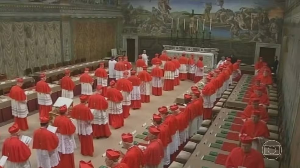 Cardeal italiano ganha fora antes do Conclave