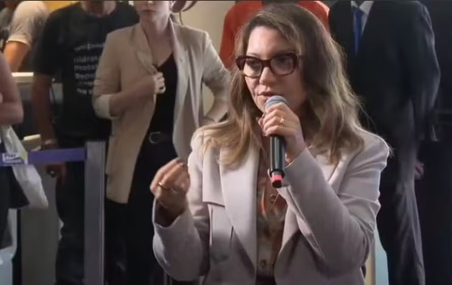 Janja defende sua fala na China sobre TikTok: 'No h protocolo que me faa calar'