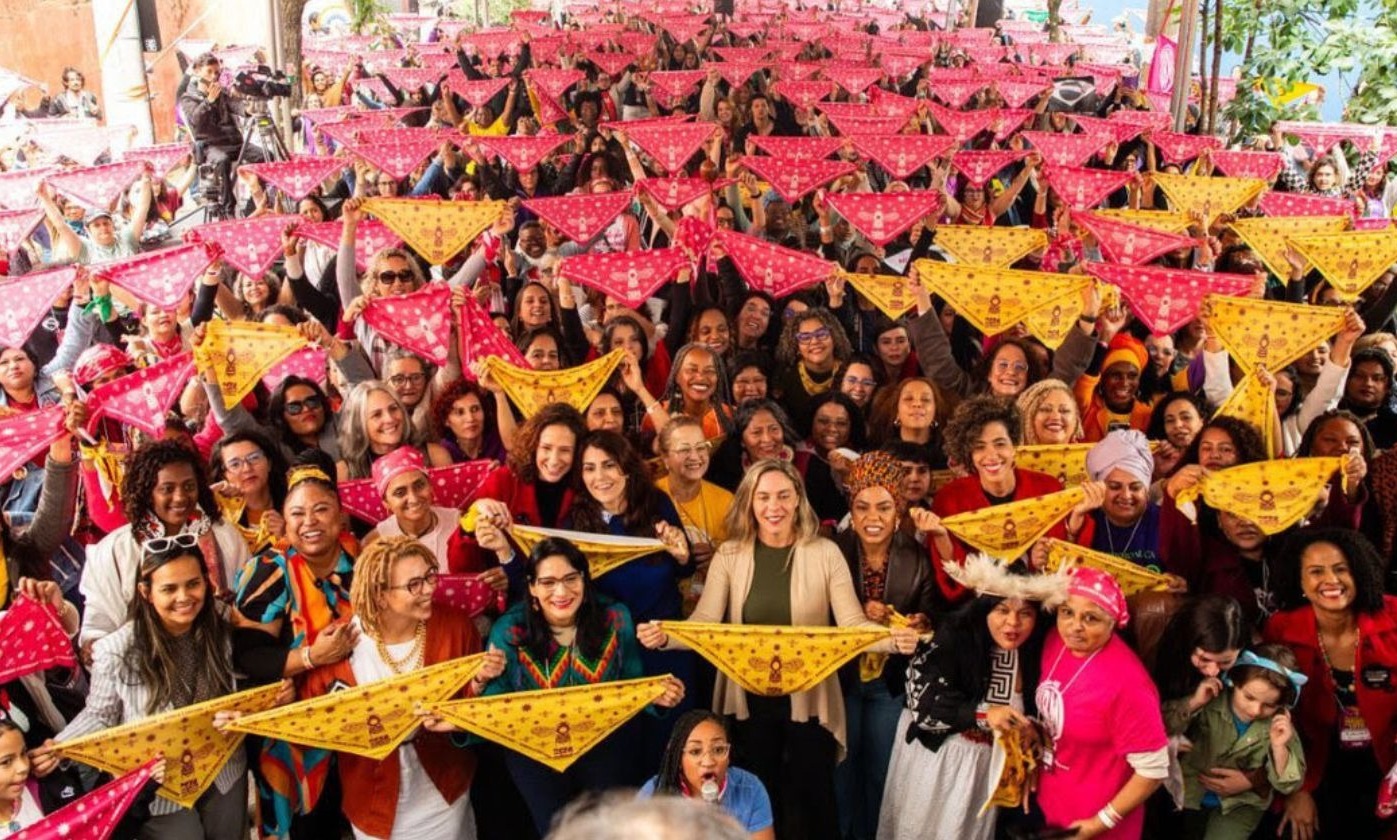 Manifesto convoca constru��o de frente ampla feminista internacional contra o fascismo