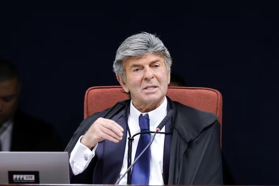 Voto de Fux no julgamento de Bolsonaro  contraditrio e destoa de sua trajetria, dizem especialistas
