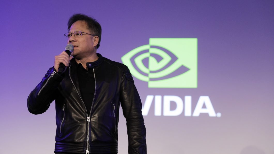 Nvidia alcana o valor de US$ 1 trilho no mercado com chip para IA