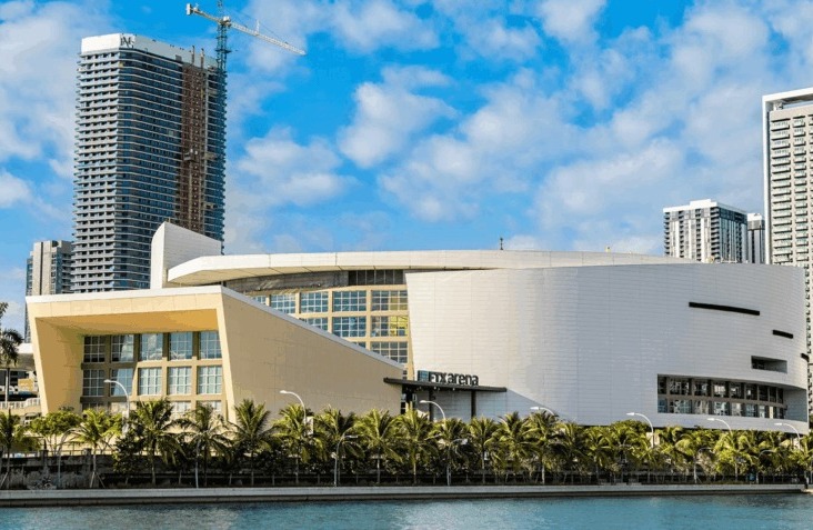 Lava Jato cortou 89% do faturamento de grandes construtoras