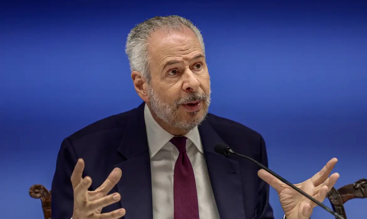 Embaixador nega mudanas e diz que COP30 permanece em Belm
