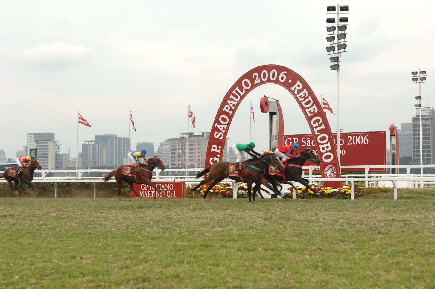GP Pres. Márcio Corrêa de Toledo homenageou dirigente que comandou 'Novo Jockey', experiência inédita de revitalização do turfe paulista